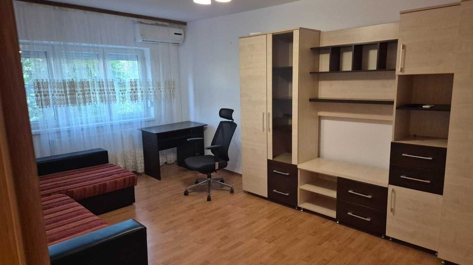 Girocului | Calea Martirilor | 2 camere | Centrală proprie | Etaj 3 - Poză 3