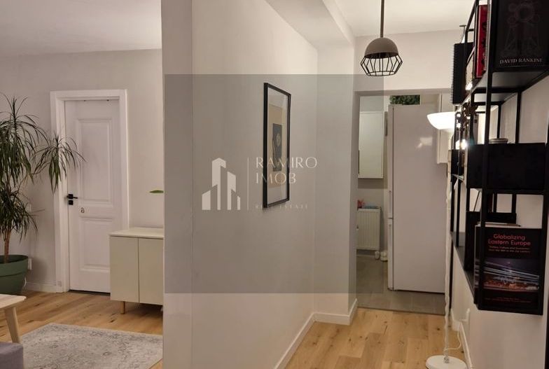 Vanzare 2 camere |  Vila | Renovat | Centrala | P-ta  Victoriei - Poză 4