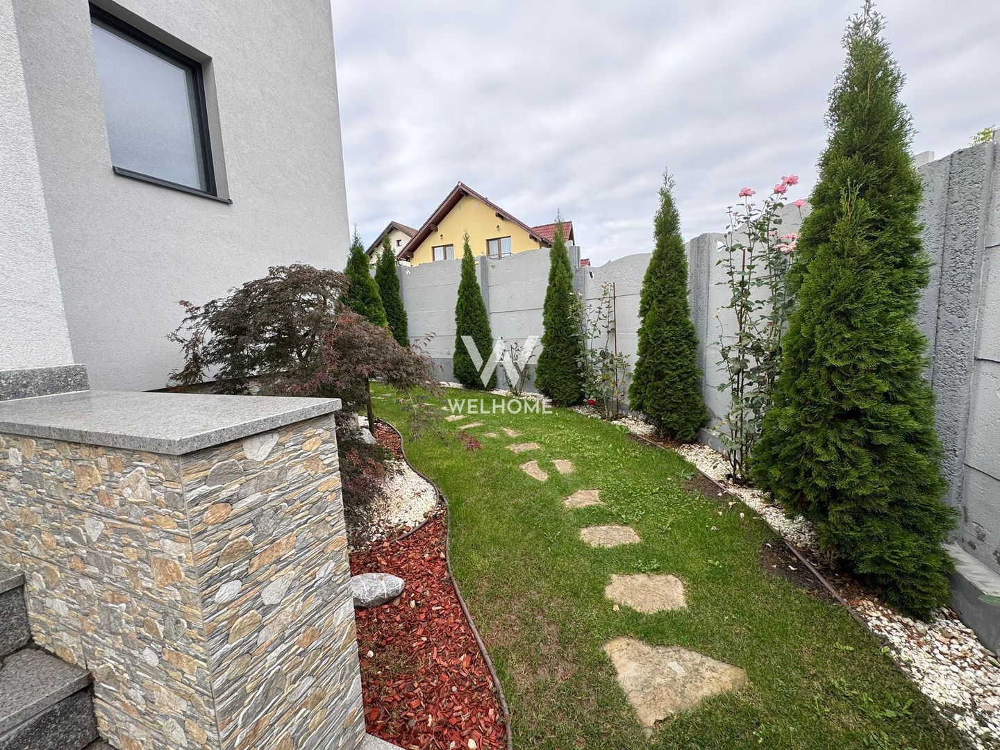 Casa superba , 5 camere si garaj ,zona linistita Sibiu - Poză 7