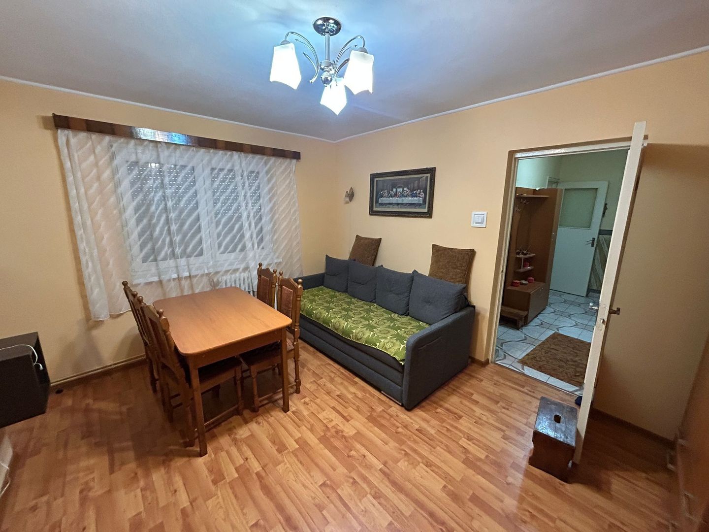 Apartament 2 camere, etaj 3 - Cugir - Poză 11