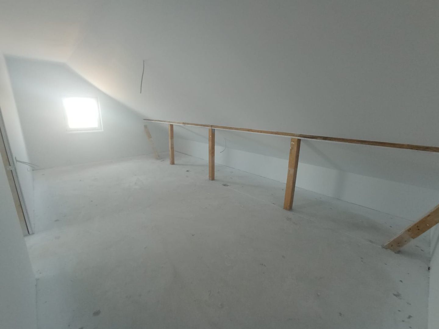 CASA INDIVIDUALA DOMNESTI, 4 CAMERE, 120 MP UTILI, GARAJ, COMIS 0% - Poză 6