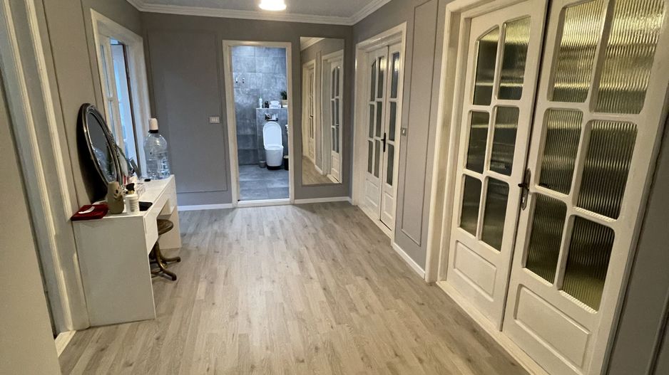 Casa S+P+E+M | 605 mp utili | 10 camere | 3 bucatarii | 4 bai | 3 terase | Garaj - Poză 4