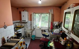 Casă de vânzare în Peștișu Mare – garaj și toate utilitățile - Poză 7