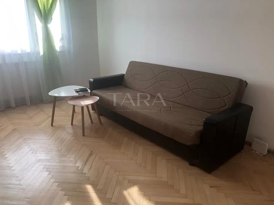 Apartament cu 2 camere, renovat complet, zona Plopilor, Pod Calvaria. - Poză 3