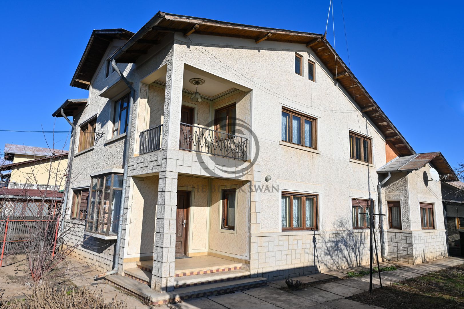 Casa cu 6 camere de vanzare | Zona Ultracentrala, Baicoi | Comision 0% - Poză 2