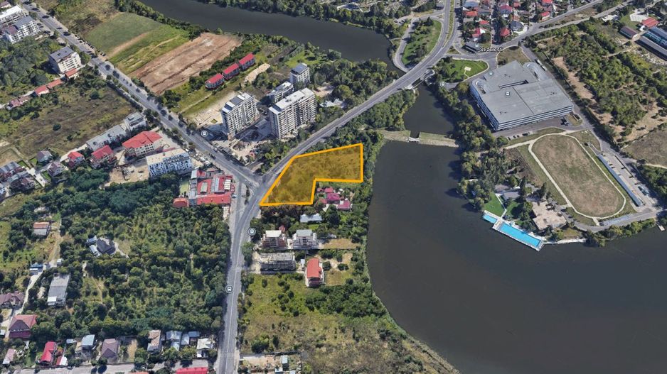 TEREN INTRAVILAN CU IESIRE LA LAC– OPORTUNITATE UNICA IN ZONA - Poză 2