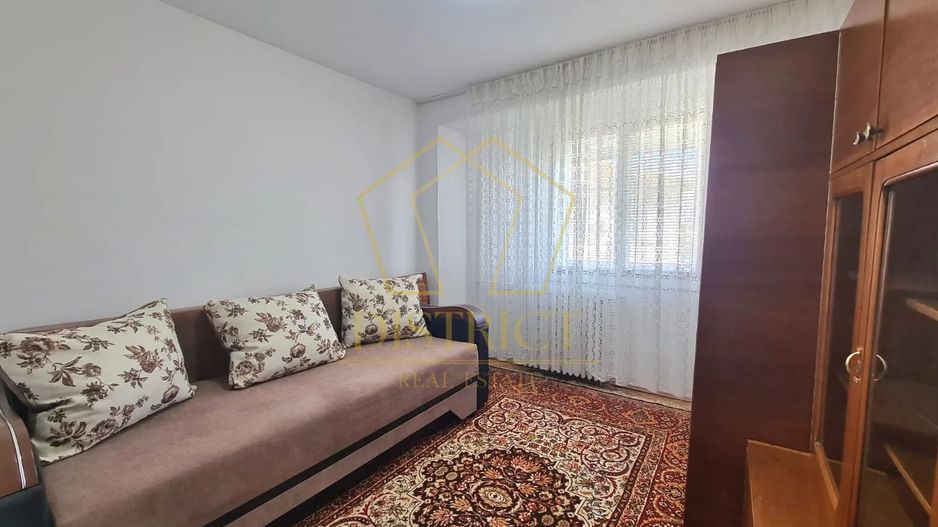 Apartament cu 3 camere decomandate in zona buna | Complex Studentesc - Poză 2