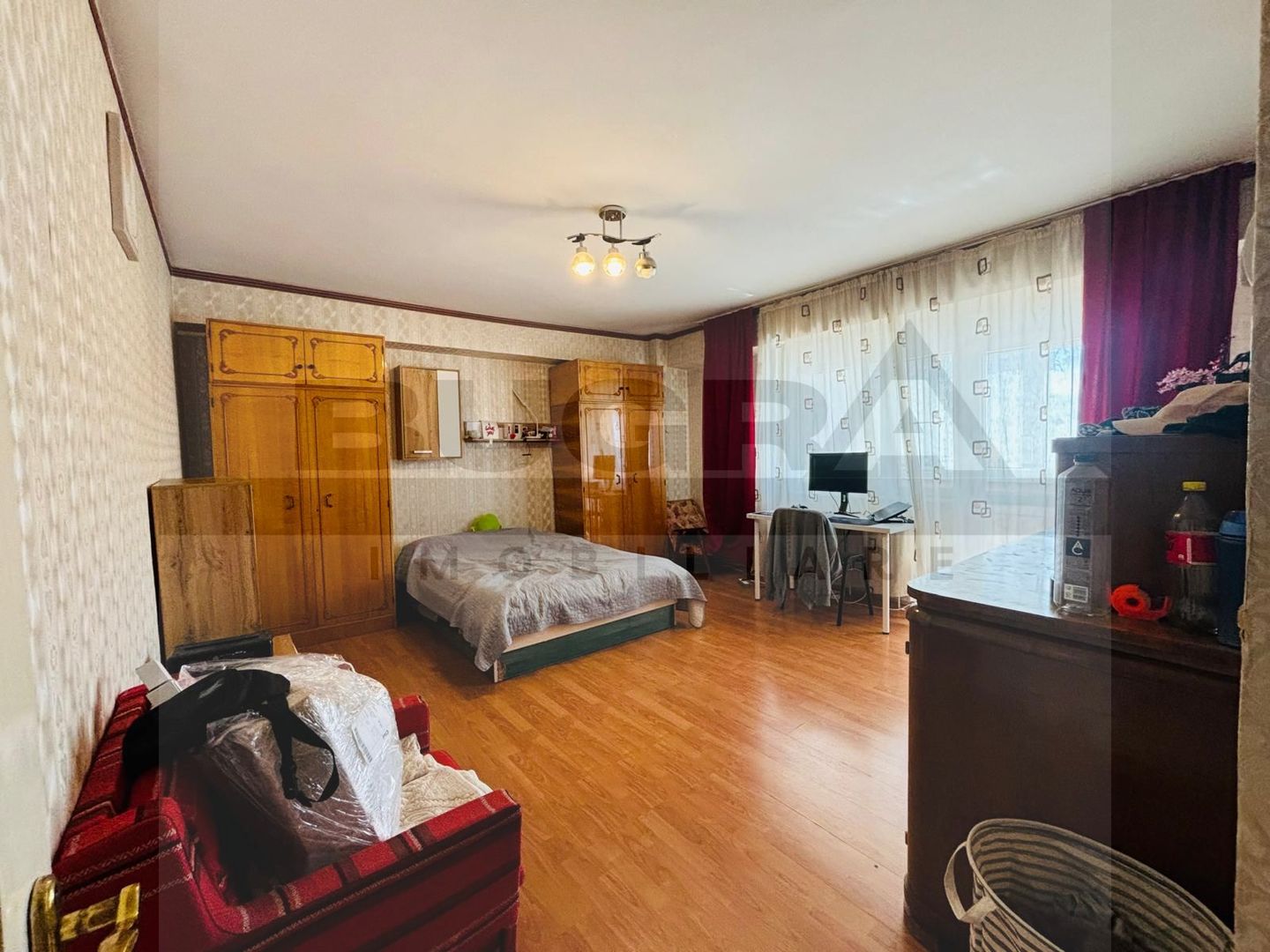 Apartament 2 camere decomandate, balcon, zona Titulescu - Poză 1