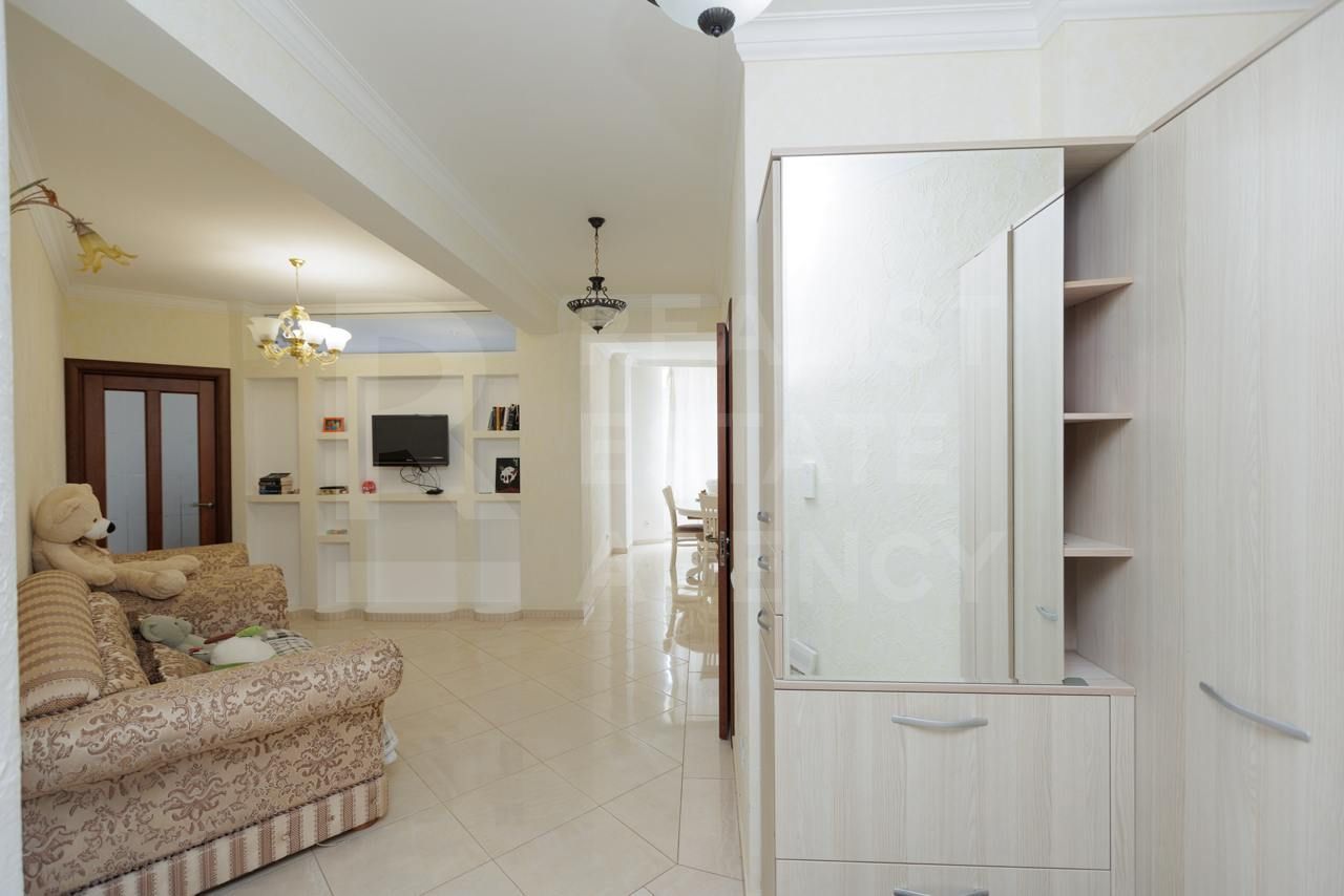 Vânzare, apartament, 2 camere , str. Alba Iulia, Buiucani - Poză 8