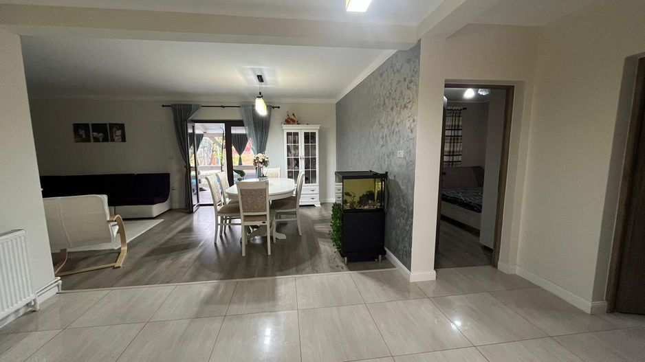 Casa modernă în Vladimirescu - Poză 10