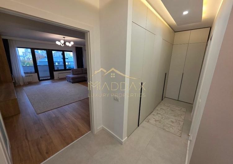 Apartament complet renovat – parcare subterana si boxa - Poză 13