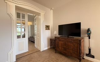 Apartament  modern cu 2 camere in cladire istorica– Zona Sinaia - Poză 7
