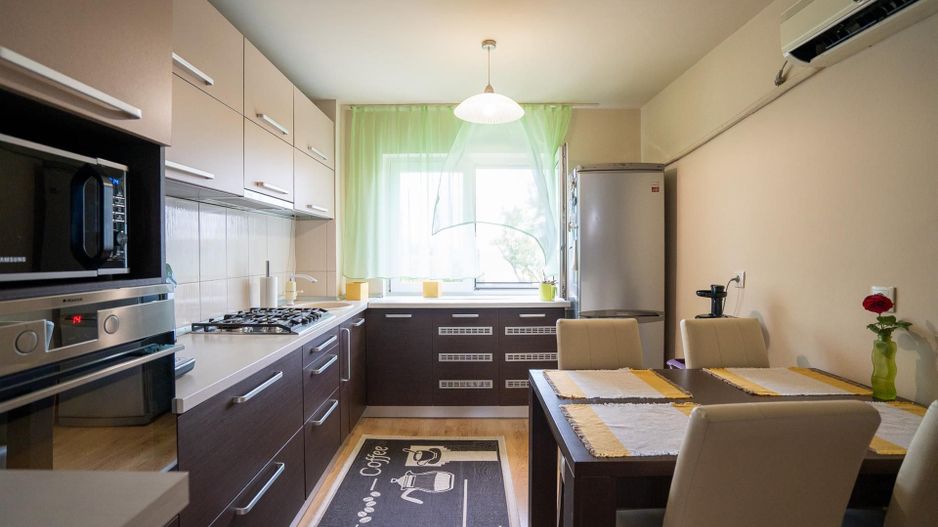 Apartament cu 3 camere renovat  Rogerius - Poză 4