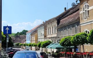 De vânzare apartament la casă, Piața Republicii, Agnita - Poză 1