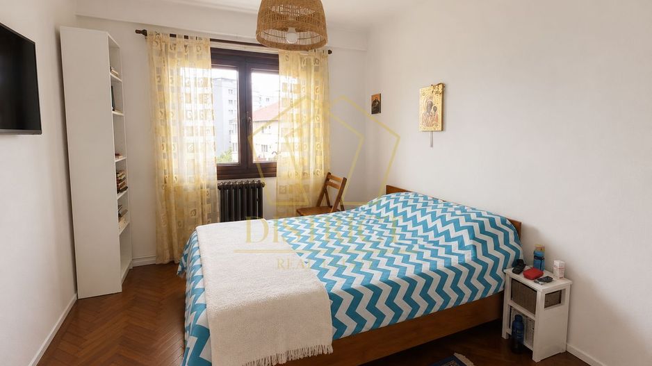 Apartament cu 3 camere decomandat | Calea Sagului - Poză 1