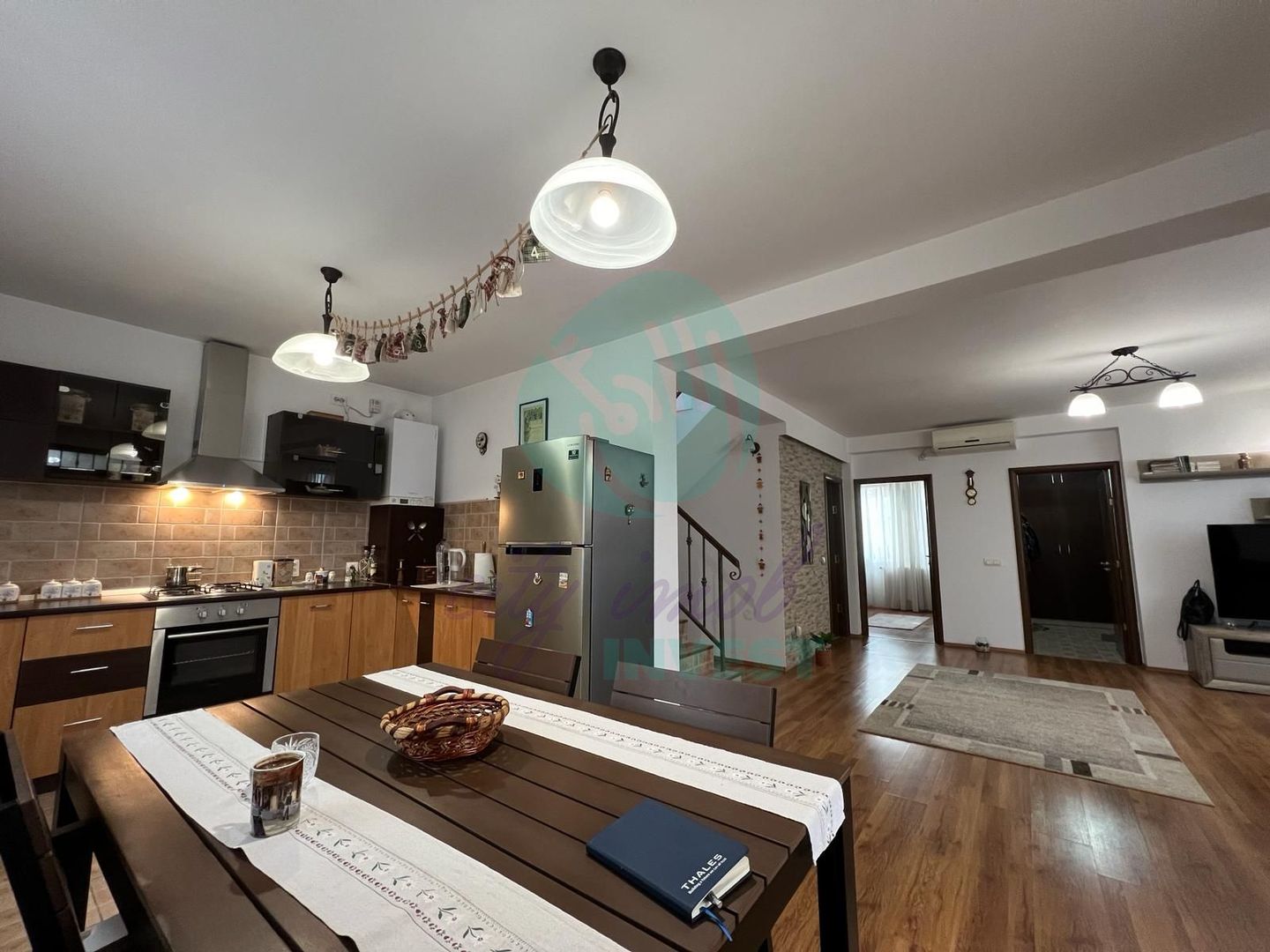 Silistea Snagovului-Casa de VACANTA  cu piscina - Poză 5