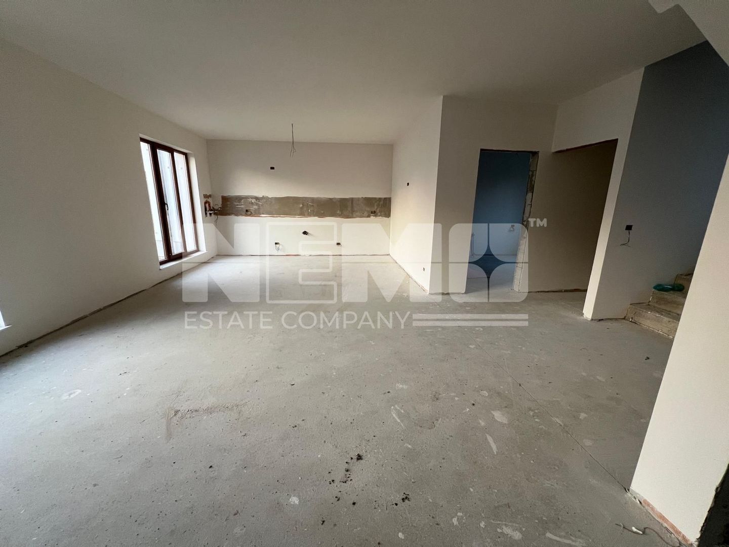 Case Semifinisate | Cu Garaj și curte - Poză 2