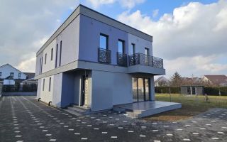 Casa tip duplex - Stil Mediteranean - 118mpu - Teren 220mp - Cristian - Poză 1