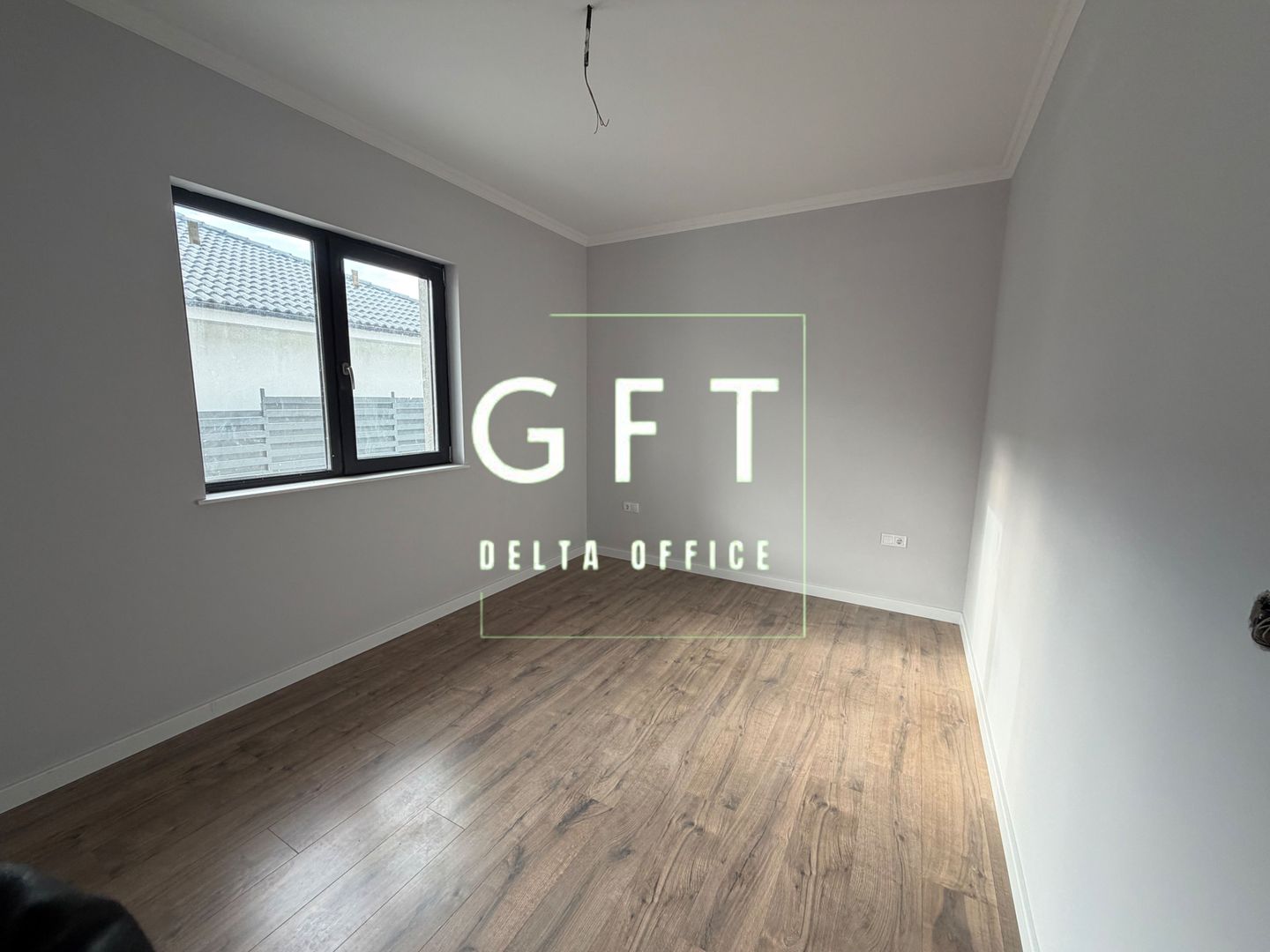 Casa de vanzare, 4 camere, zona Nord, Utrafinisata!!! - Poză 12