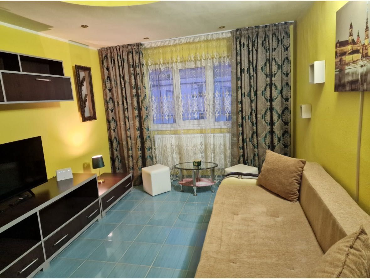 2 camere, decomandat, etaj 4/4,  Micro 21, vedere la Dunare - Poză 1