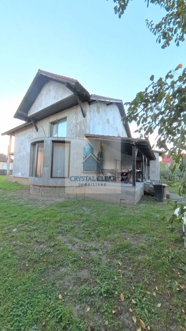 Casă 4 dormitoare și teren de 857 mp - zona Sântana de Mureș - Poză 23