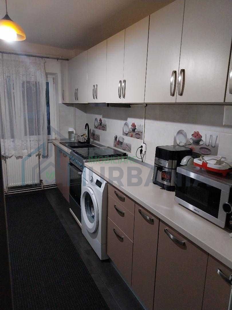 Apartament 3 camere decomandat/2bai - Poză 4