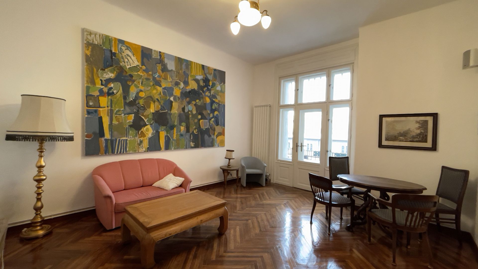 Apartament 5 camere , cladire istorica , renovat complet. - Poză 2