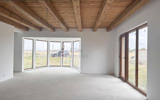 Casa spatioasa 6 camere cu 652 mp teren in Nojorid - Poză 7