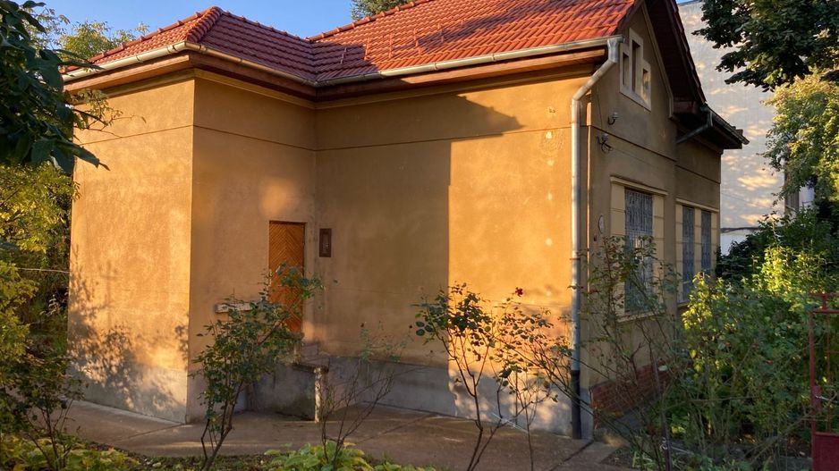 Casa cu teren generos zona Brâncoveanu - Poză 3