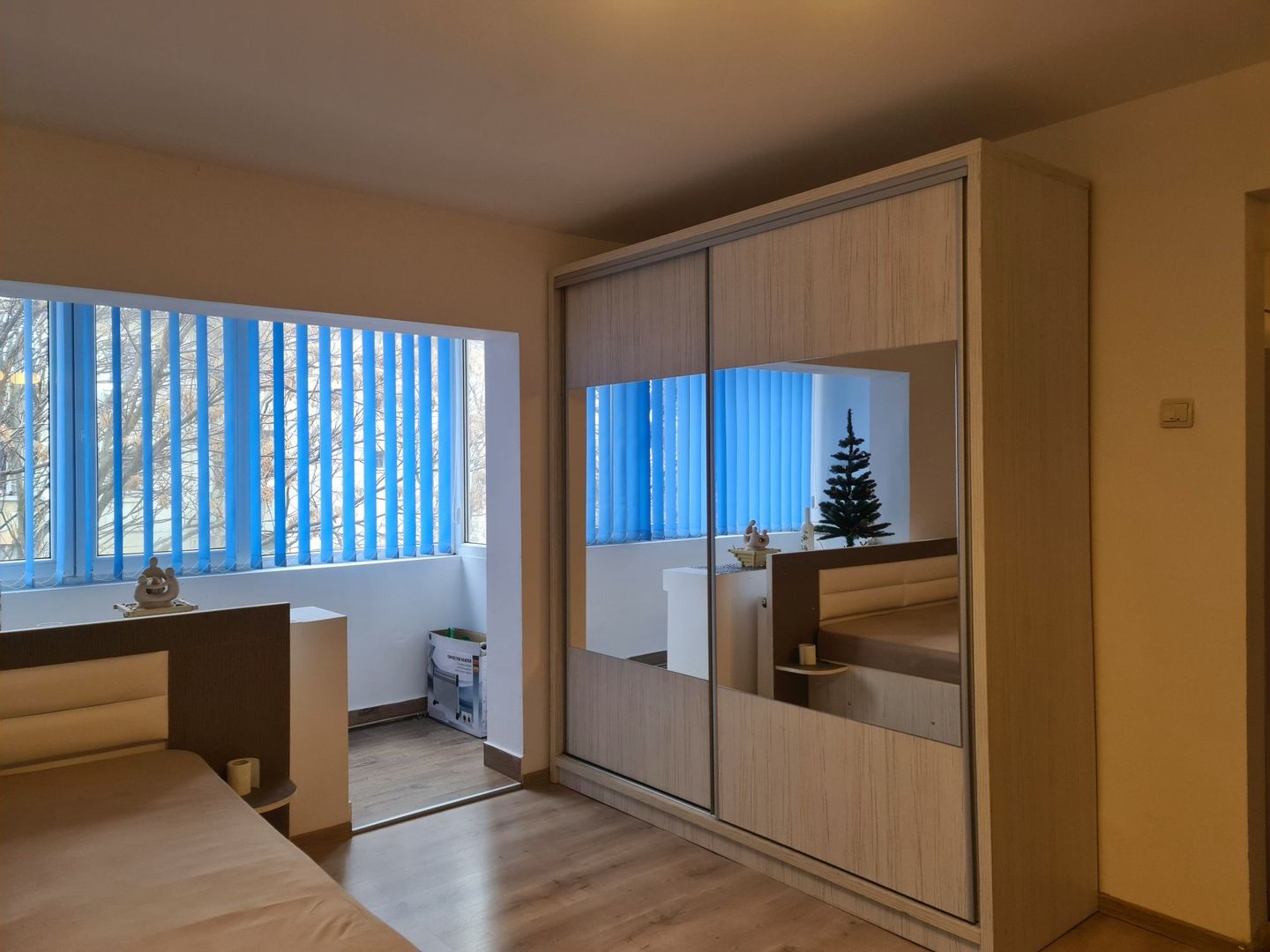 Vanzare Garsoniera lângă Mall Vitan, Bloc de 4 etaje, 41 mp, Ideală Investiție - Poză 2