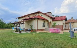 Floresti - Stoenesti, Jud. Giurgiu, vila + garaj + beci, teren 1400 mp