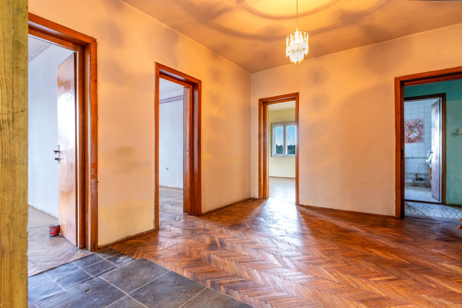 Apartament 5 camere,comision 0%,  Gruia - Poză 2