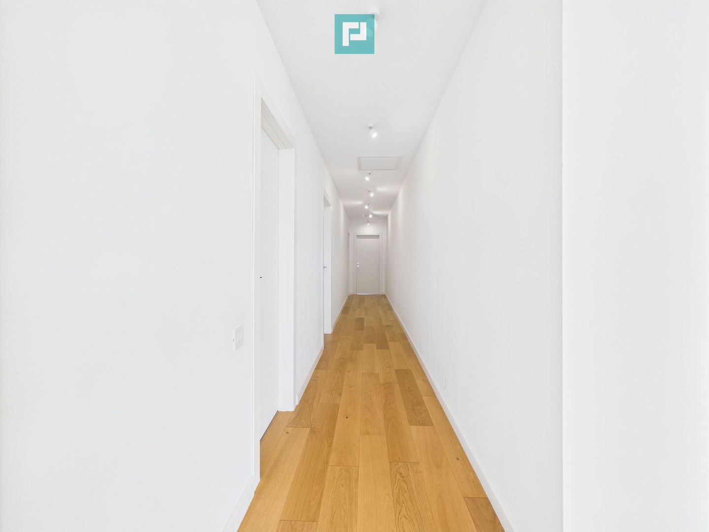 Apartament cu vedere panoramică și terasă, zona Cișmigiu - Poză 9