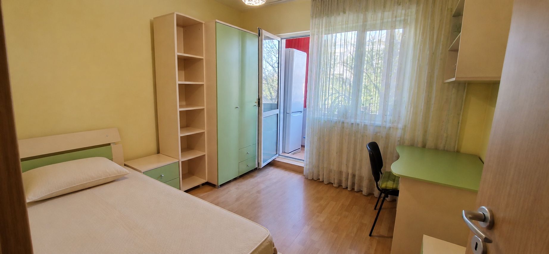 Apartament 4 camere 84 mp Tatarasi Dispecer 126000 euro - Poză 4