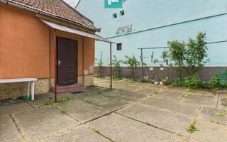 Casă cu 3 camere pentru investiții în Grădiște - Poză 7