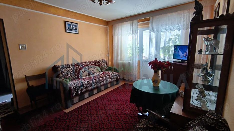 Inchiriez apart. 3 cam zona Zimbru - Poză 2