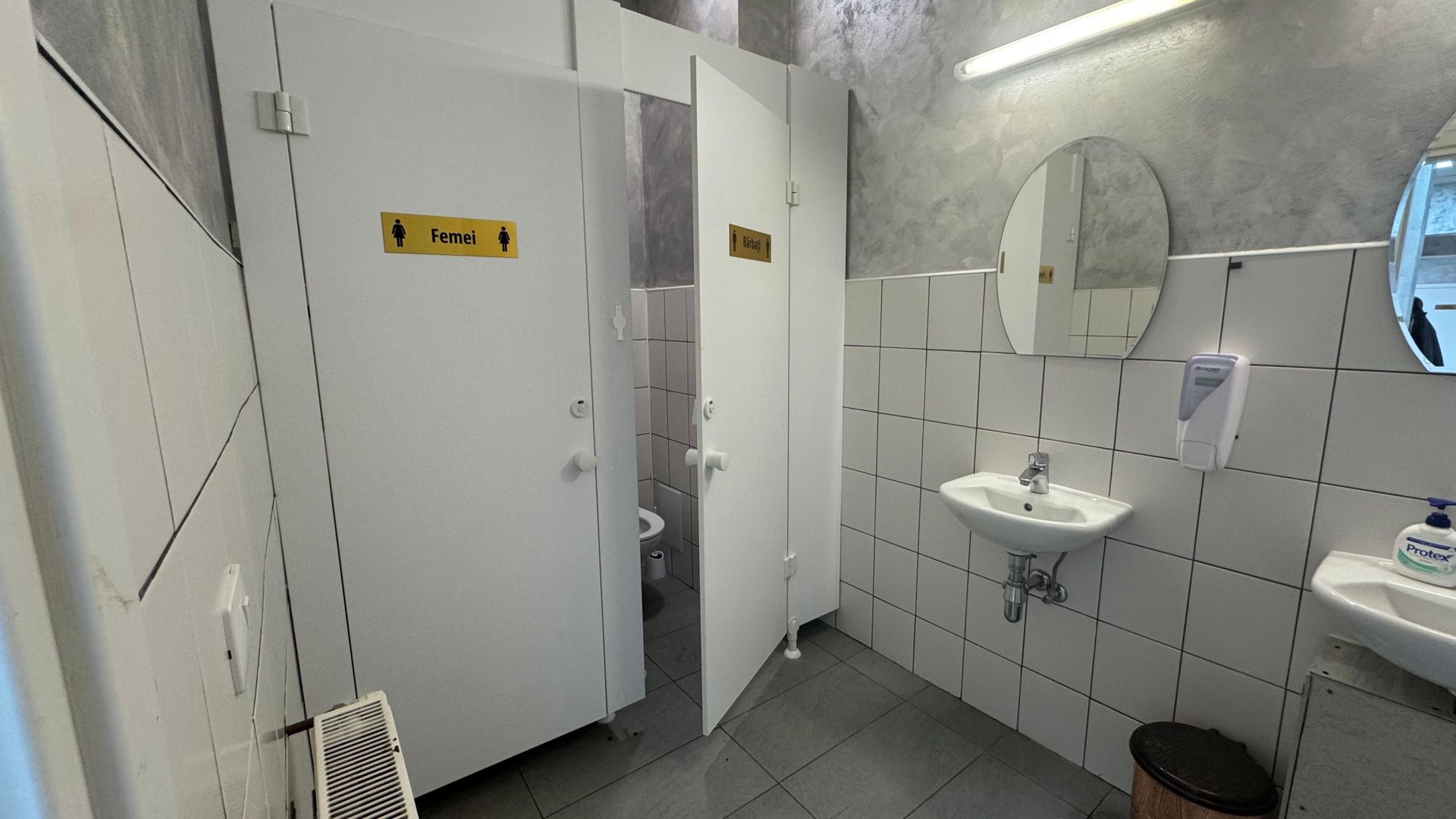 DE VÂNZARE BUSINESS – Salon de Frumusețe Complet Funcțional | 220 mp - Poză 15