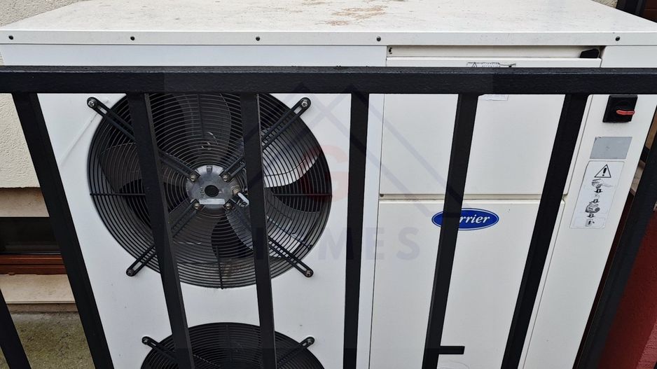 Casa spatioasa. Pretabil si pt. clinica, invatamant, camin varstnici. - Poză 40