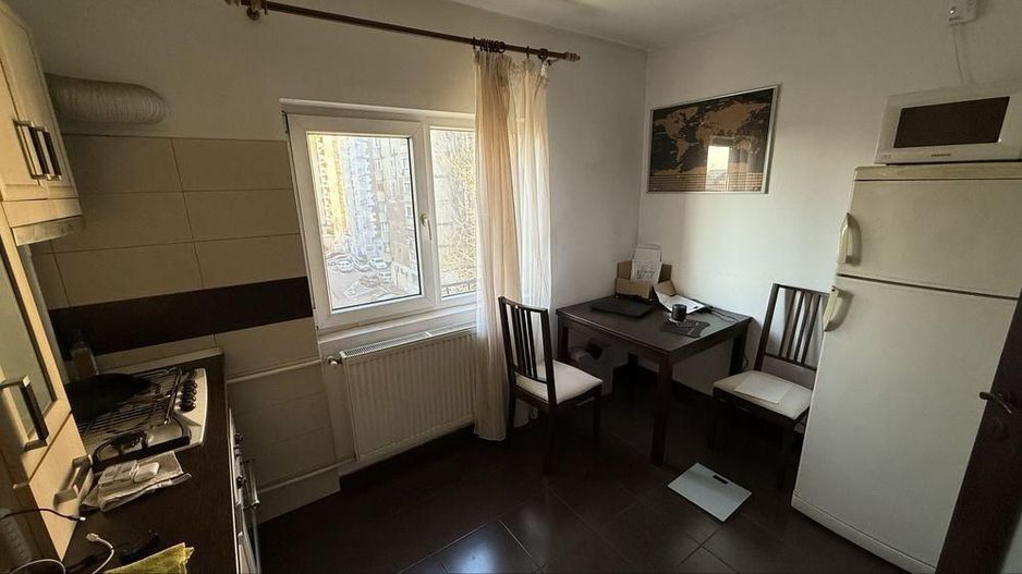 GARSONIERA- BRANCOVEANU, PET-FRIENDLY, PARCARE, BUCATARIE INCHISA - Poză 4