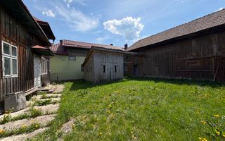 De vanzare casa cu anexe - 2507 mp Manastirea Humorului - Poză 6