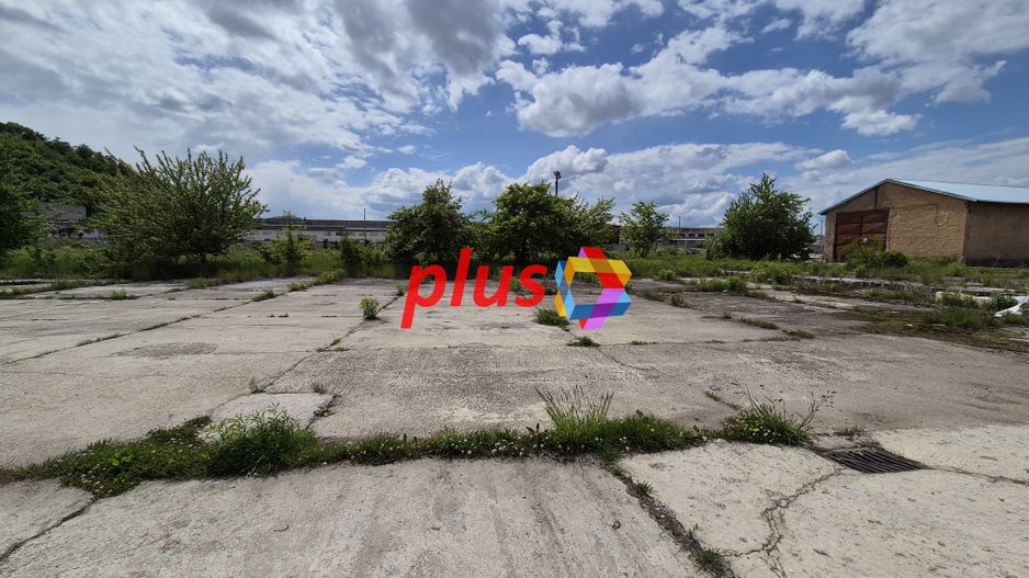 Platforma betonata de inchiriat Brașov - 1000 mp - Poză 1