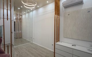 NUMAI 26.000 EURO! Camera cu baie, parter - Poză 11