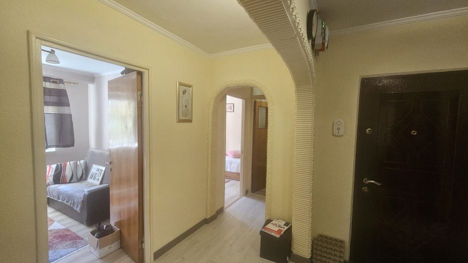 Apartament 4 camere, etaj 1 – Exercițiu, lângă Poștă - Poză 6