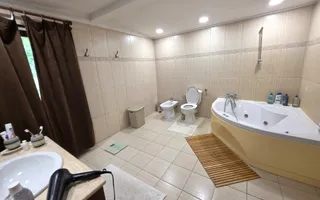 Casă premium cu piscină și curte superbă, 1759 mp teren, Micești - Poză 22