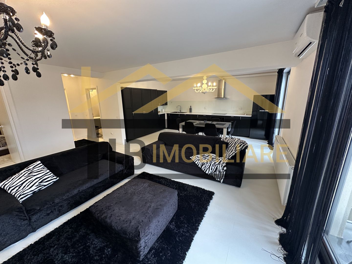 Apartament de 2 camere, 78mp, decomandat, parcare, Zona UltraCentral - Poză 1