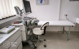 Cabinet medical ultracentral, renovat recent în Policlinica Municipala - Poză 5