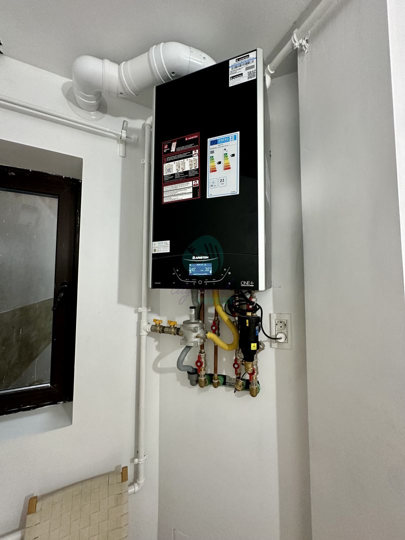 Garsoniera renovata intr-o zona boema - Poză 10