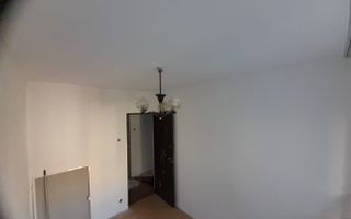 Apartament 3 camere, nedecomandat, în zona Mircea cel Bătrân, Iași - Poză 1