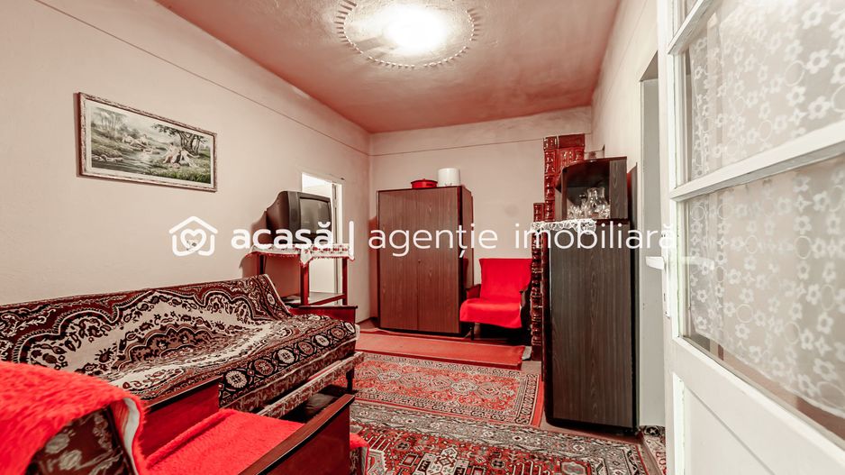 Casă cu 3 camere Peregul Mic - Poză 11