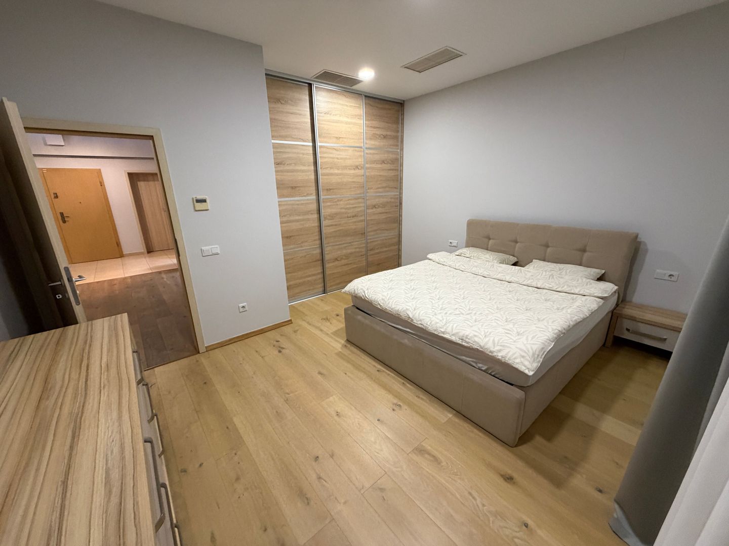 Cel mai frumos apartament, disponibil din August - Poză 5